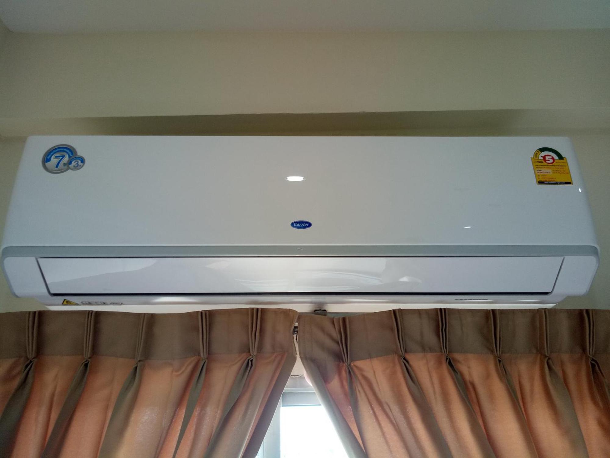 Komol Residence Bangkok Bagian luar foto